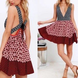 Lulus La Vie en Roses Navy Blue and Red Floral Print Dress Size XS